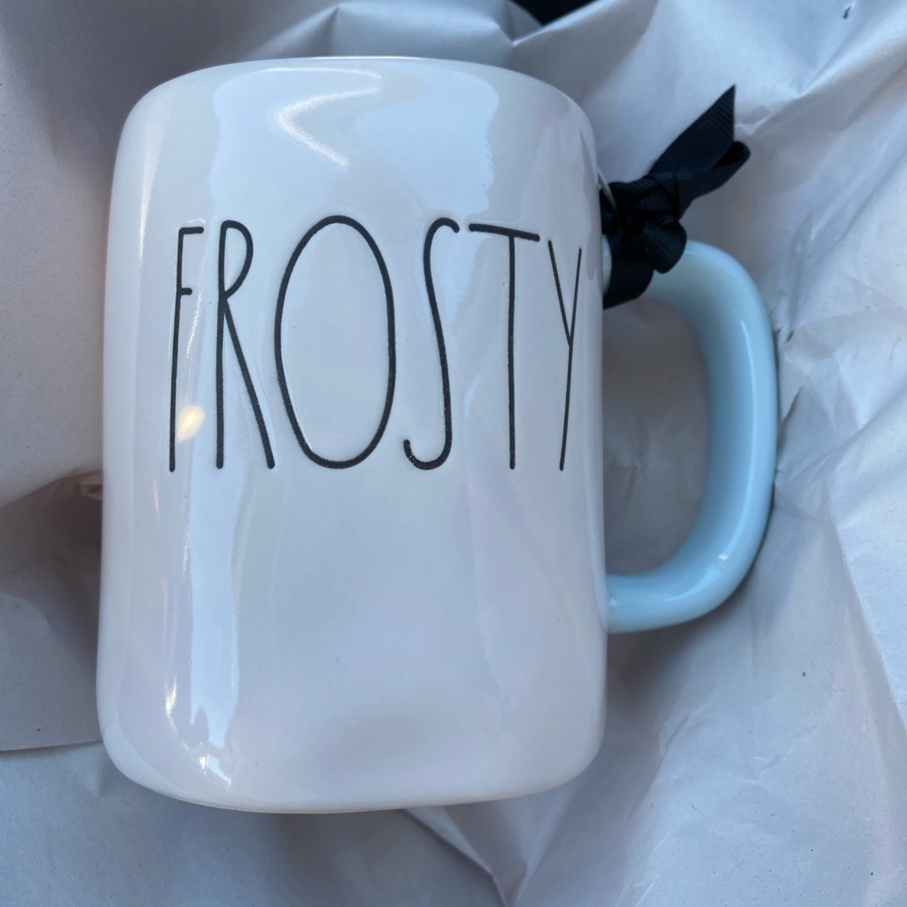 Last one! Nwt Rae Dunn Frosty the snowman mug